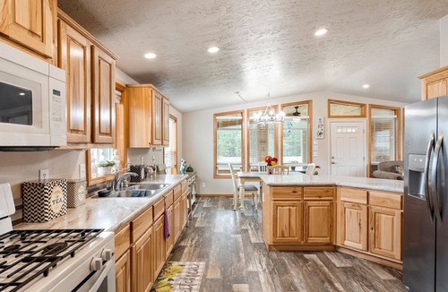 Deer Park House | Country living in a small town at the Redneck Ranch