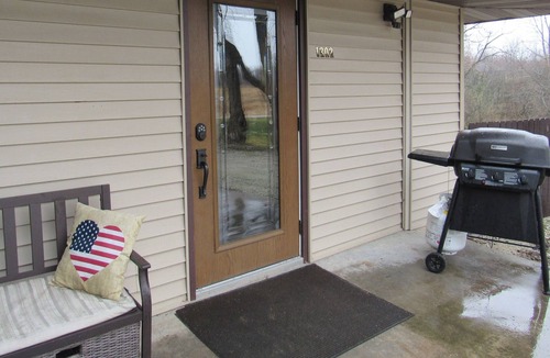 Smithshire Apartment | Country Setting Close to Town 2 Bedroom Apartment
