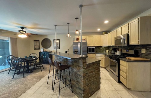 Fort Collins Apartment | Couples Retreat with Hot Tub, Sauna & Steam Room