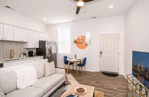 Covington Condo | Covington Charm 202