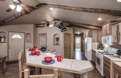 Ruidoso Cabin | Cowboy Cabin | Hot Tub, Grill, Wood-Burning Stove
