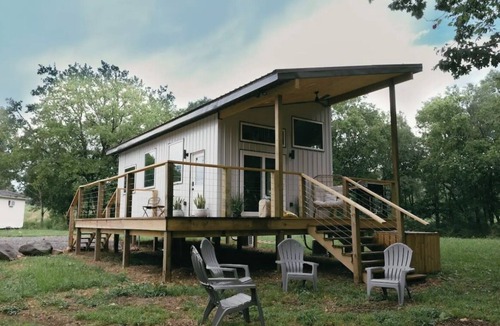 Langley Cabin | Cozy 1-bedroom cabin in Langley Arkansas, 4 miles to the beautiful Albert Pike!