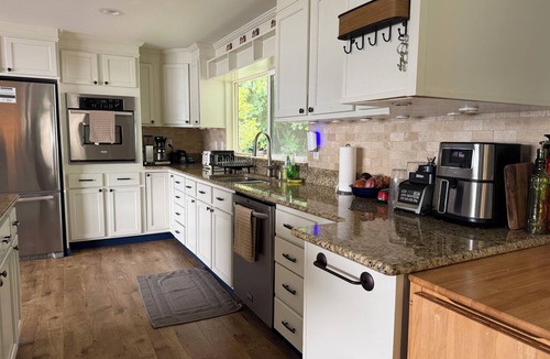 Olalla House | Cozy 1-bedroom Home w/ Hot tub overlooking Colvos Passage