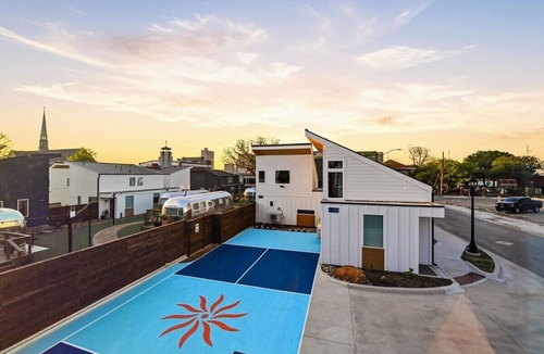 Fort Worth House | Cozy 1-bedroom house in awesome Fort Worth with AC