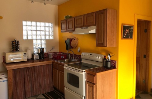Mancos Apartment | Cozy 1-bedroom studio in lovely Mancos with AC and Heat
