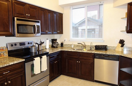 Highlands Ranch Condo | Cozy 2 bedroom Condo in Palomino Park! Amazing Amenities!