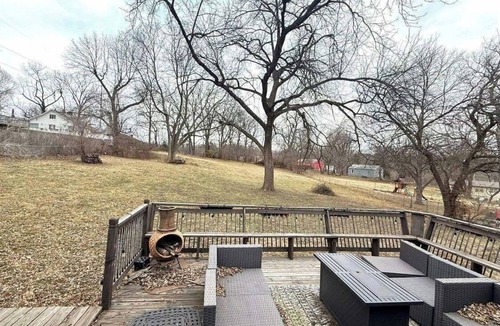 Kansas City House | Cozy 2-bedroom house in peaceful Kansas City with AC