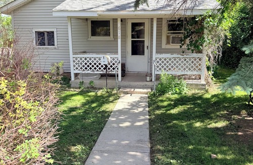 Sundance House | Cozy 2-bedroom house in beautiful Sundance Wyoming perfect for relaxing stays