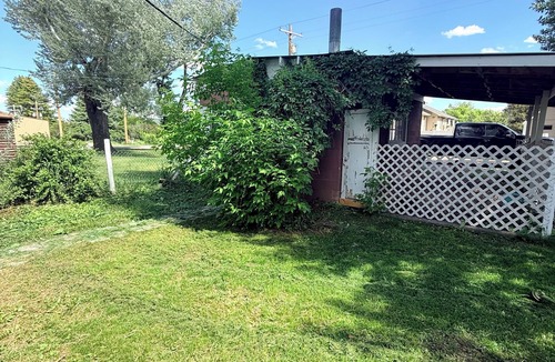 Sundance House | Cozy 2-bedroom house in beautiful Sundance Wyoming perfect for relaxing stays