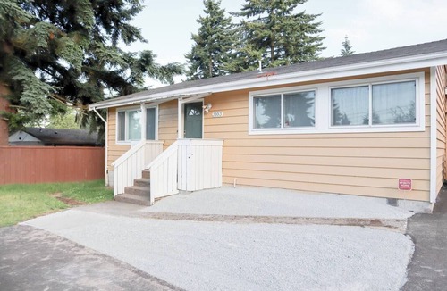 SeaTac House | Cozy 2-bedroom house in SeaTac near Airport and Lightrail