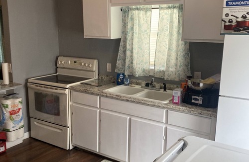 Cedar Crest House | Cozy 2 bedroom