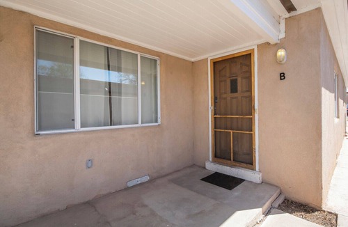 Pueblo Alto Condo | Cozy 2bd 1ba near Nob Hill Garage & AC