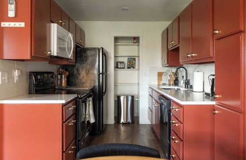 Kennewick Apartment | Cozy 2BR by Hanford & Hospitals