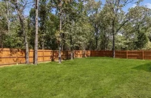Log Cabin House | Cozy 3-bedroom house with AC and WiFi in awesome Log Cabin