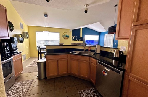 Parker Condo | Cozy 3bd/3ba with pool and gym in charming Parker. MONTH-TO- MONTH RENTALS