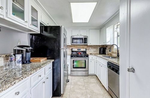 Grogan's Mill House | Cozy 4-bedroom house in The Woodlands TX. Check it out for yourself!