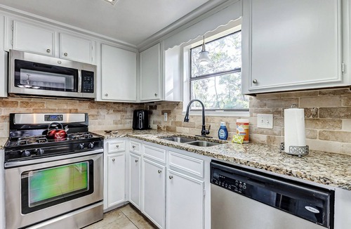 Grogan's Mill House | Cozy 4-bedroom house in The Woodlands TX. Check it out for yourself!