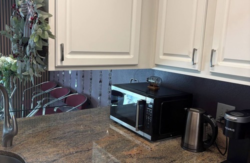 Englewood House | Cozy 4BR Home Near Cherry Creek State Park - Hot Tub & Private Backyard & Patio