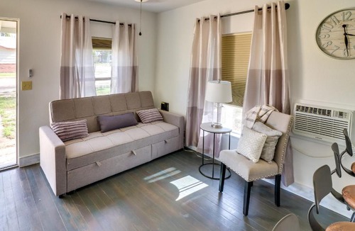 Ballinger House | Cozy Ballinger Vacation Rental w/Deck & Grill!