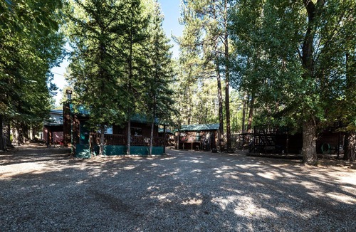 Ruidoso Cabin | Cozy Bear 4, Studio, Fireplace, Downtown, Sleeps 4