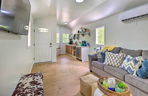 Bismarck Apartment | Cozy Bismarck Studio Cabin w/ Private Hot Tub