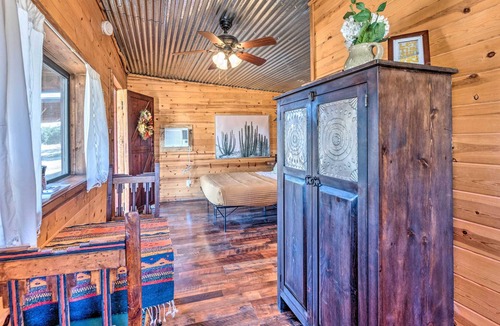 Glencoe Cabin | Cozy cabin in Capitan near Ruidoso