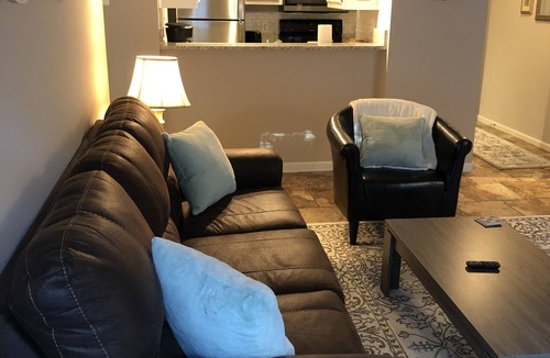 Shawnee Condo | Cozy, clean condo just 20 minutes from MAJOR INTERNATIONAL SPORTING EVENT activities and stadium!