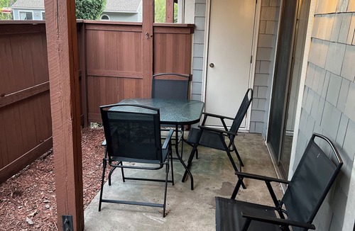 Shawnee Condo | Cozy condo close to everything in Kansas City! You’ll love KC in the fall!