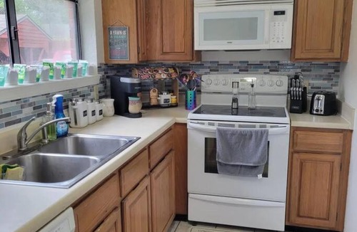 Tulsa Apartment | Cozy Condo Experience