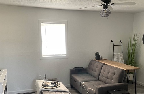 Fort Pierre House | Cozy Cottage centrally located in Fort Pierre