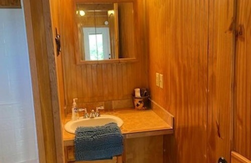 Camp Wood Cottage | Cozy Cottage Close to River in Camp Wood, Texas