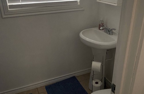 Comanche House | Cozy Country Home 5 min from Proctor Lake and Par Country Club.