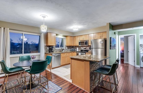 Berkley Condo | Cozy Denver Stay | Grill + Patio | Sloan’s Lake| Firepit