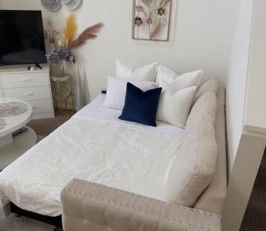 Belltown Apartment | Cozy Downtown Condo Retreat with Space Needle View