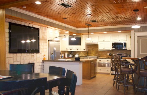 Denison Cabin | Cozy Duplex Style Cabin on Lake Texoma: Cabin 101