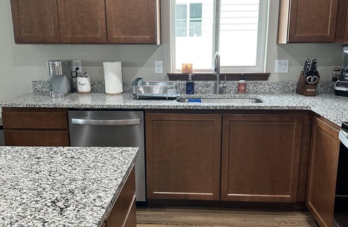 Monitor House | Cozy Family Home on Rock Island Golf Course!