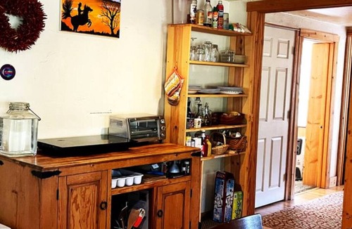 Coal Creek Cabin | Cozy Fireplace, gorgeous view, ski country