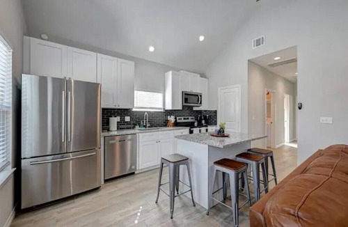 Montgomery House | Cozy Home Lake Conroe