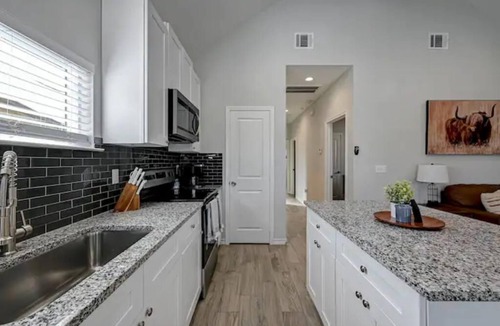 Montgomery House | Cozy Home Lake Conroe