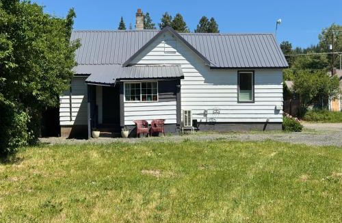 Cle Elum House | Cozy house by Crystal Creek