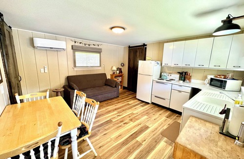 Tonasket Cabin | Cozy Lakefront Cabin - very peaceful and only steps to the lake!