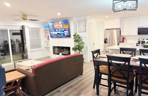Lakewood Village House | Cozy Lakeview Retreat Home