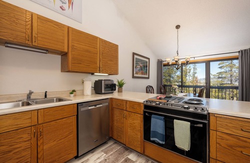 Fraser Condo | Cozy Mountain Getaway - Minutes to Winter Park