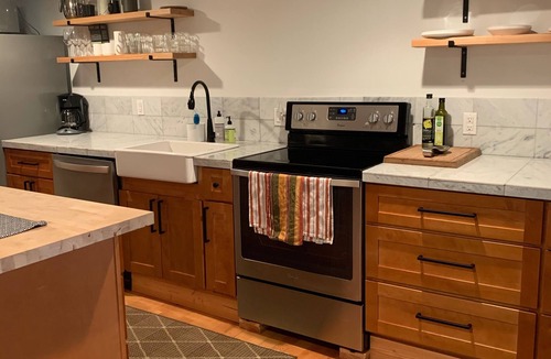 Cook Apartment | Cozy Retreat near Dog Mountain