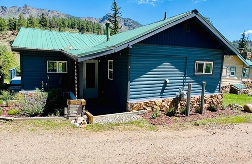 Bailey House | Cozy Riverfront Cabin with Fireplace & Deck
