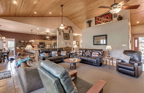 Ruidoso Cabin | Cozy Ruidoso Digs by Downtown, 19 Mi to Ski Apache