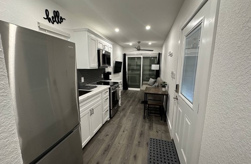 Sweeny Cottage | Cozy Shipping Container Home