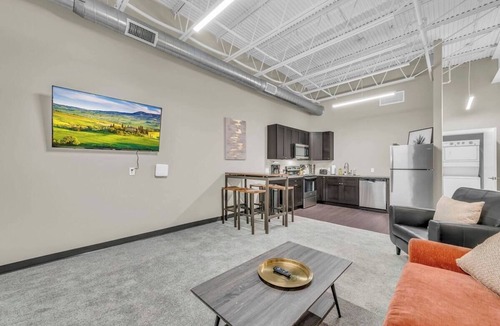 Waldron Apartment | Cozy Stay w/Parking by Airport & Soccer Fun
