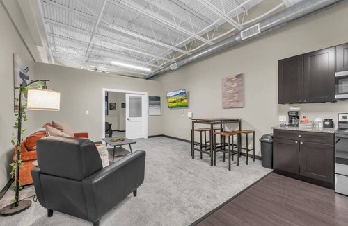 Waldron Apartment | Cozy Stay w/Parking by Airport & Soccer Fun