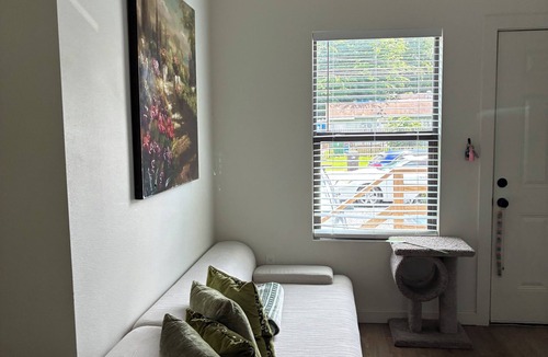 Greater East End Apartment | Cozy studio in lovely Houston with refreshing AC for your stay